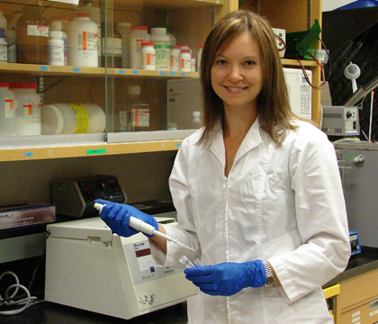 Dr. Melissa Meachem in lab